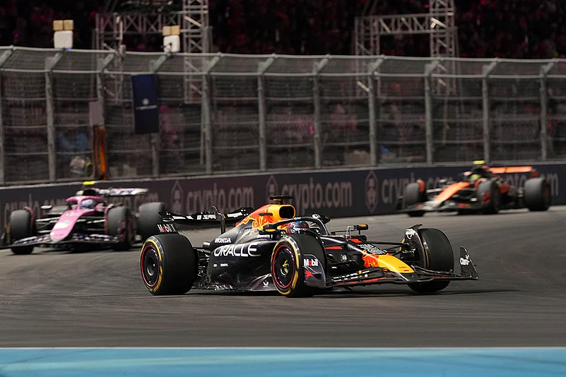 F1 Las Vegas Auto Racing Max 2024 Verstappen Captures 4th F1 Title_Max Verstappen