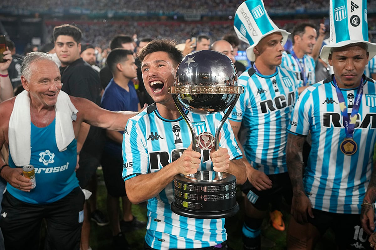 Copa Sudamericana 2024 final Argentina's Racing Club vs Brazil's Cruzeiro football gallery_1