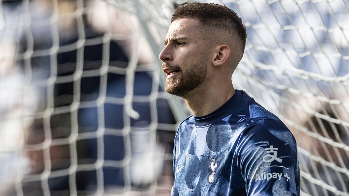 Tottenham goalkeeper Guglielmo Vicario