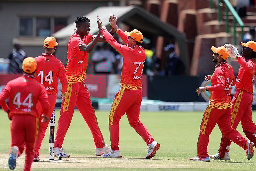 | Photo: AP/Wonder Mashura : Pakistan vs Zimbabwe