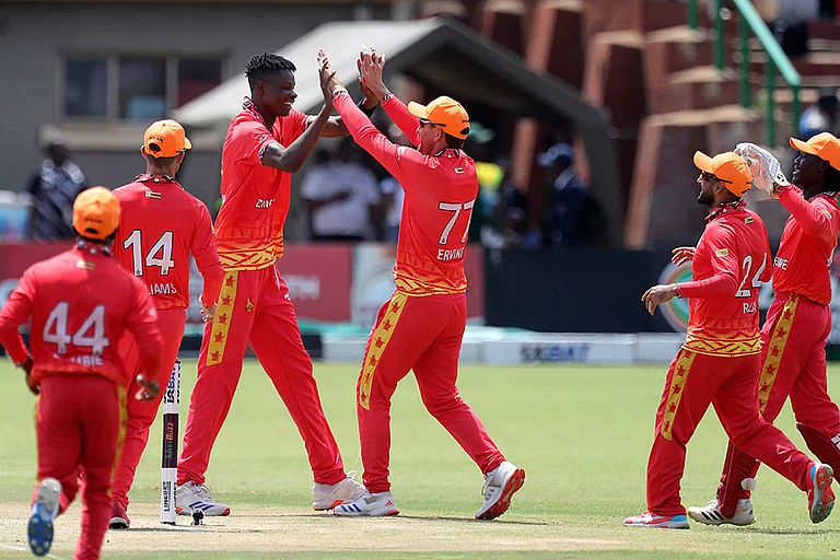 Pakistan vs Zimbabwe - | Photo: AP/Wonder Mashura