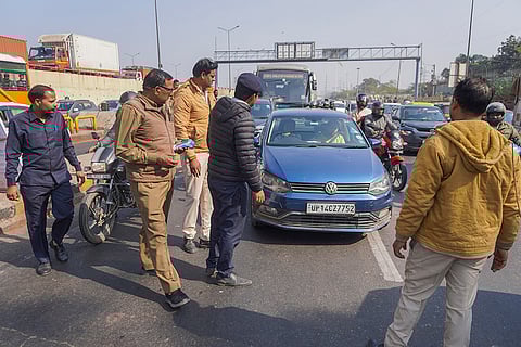 GRAP 4 imposition: Traffic checking in Delhi