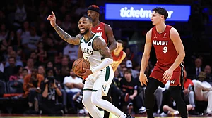 Damian Lillard led the Milwaukee Bucks to victory over the Miami Heat