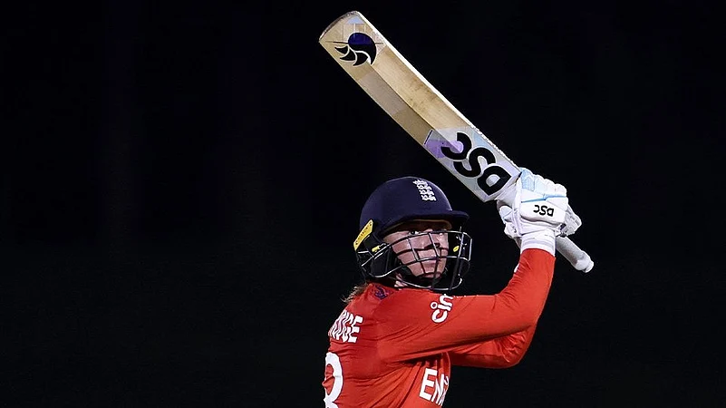England Women Vs South Africa Women 2nd T20I LIVE Score