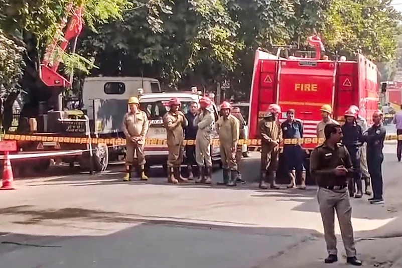 Blast reported near PVR in Delhis Prashant Vihar