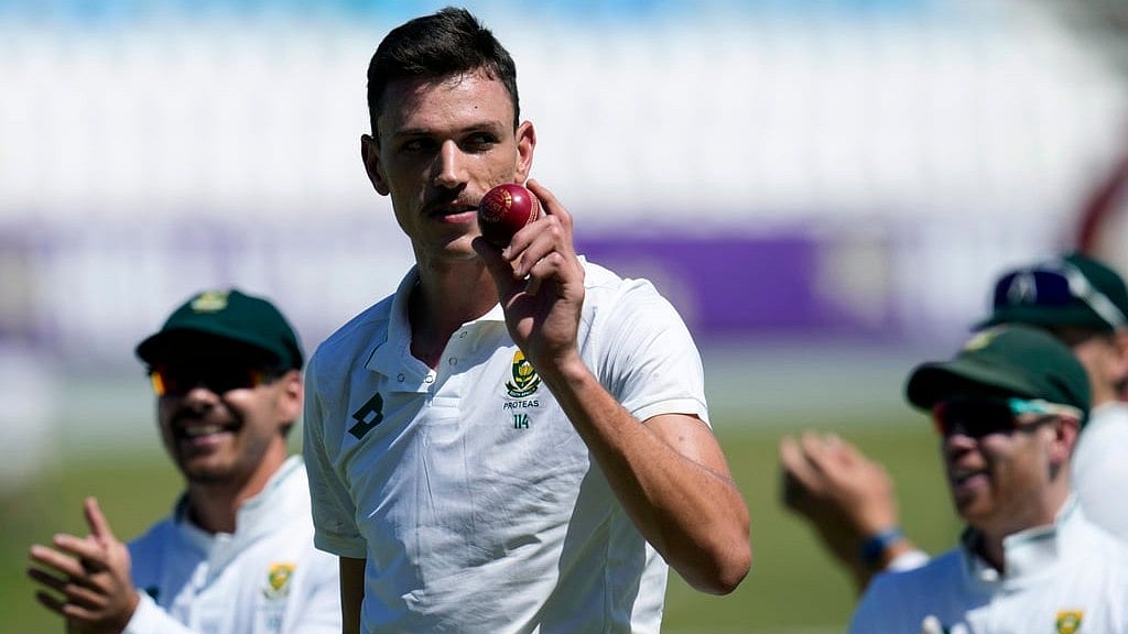 AP/Themba Hadebe : South African vs Sri Lanka, 1st Test Day 2 Live