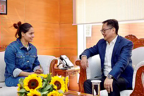 Kiren Rijiju meets Annu Rani