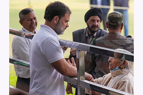 Rahul Gandhi meets party workers