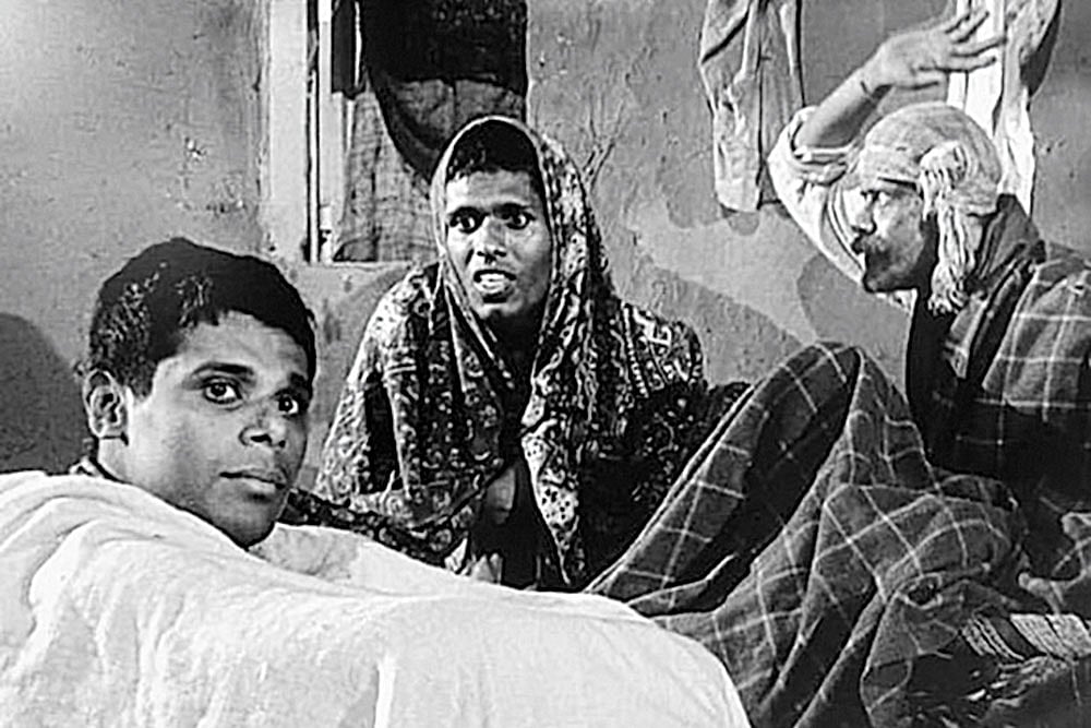 Theatre Lovers: Ashish Vidyarthi in the play ‘Untouchable’, at NSD