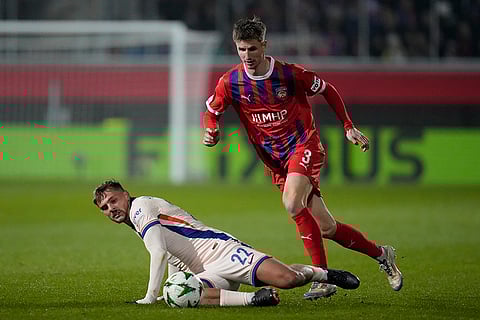Europa Conference League: Chelsea's Kiernan Dewsbury-Hall, left, and Heidenheim's Jan Schoeppner vie for the ball