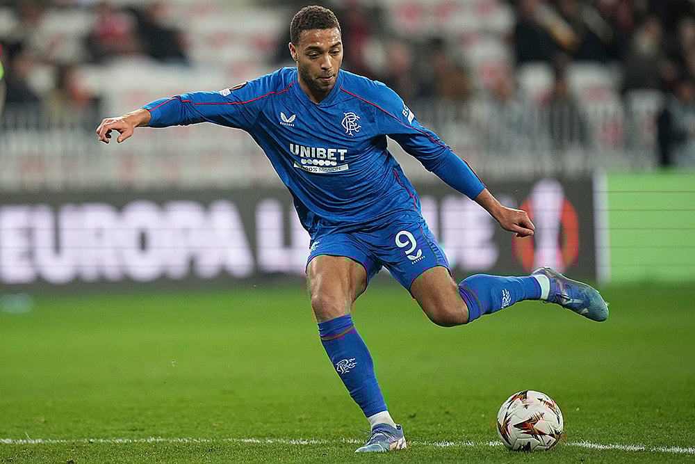 UEFA Europa League: Rangers' Cyriel Dessers controls a ball  - | Photo: AP/Laurent Cipriani