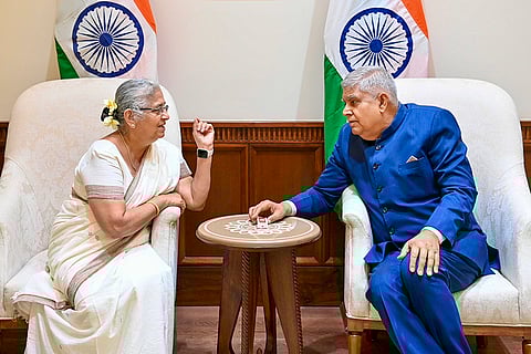 Jagdeep Dhankhar meets Sudha Murty