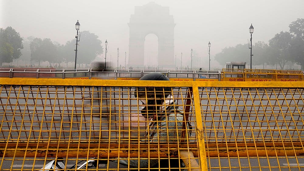 Smog blankets Delhi-NCR