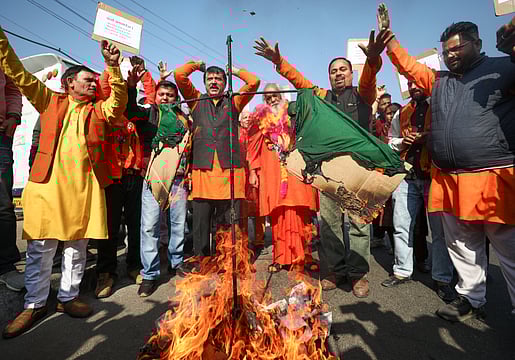 India-Bangladesh Row: 2 More Hindu Priests Arrested; Kolkata Hospital Denies Treating B'deshi Patients | Latest