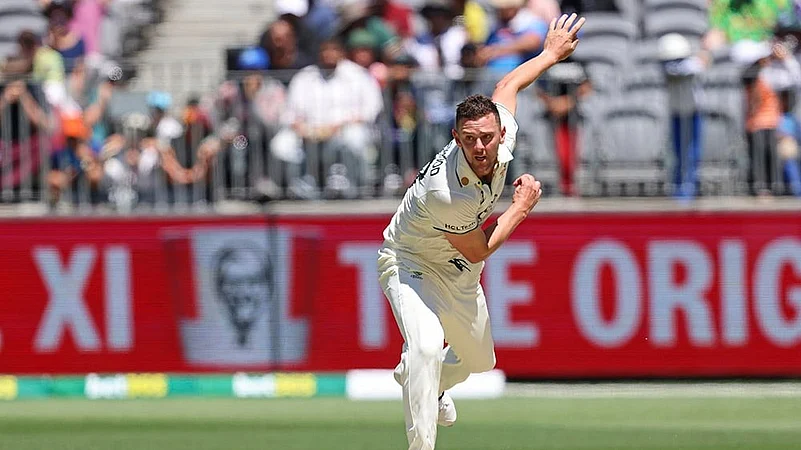 Border-Gavaskar Trophy Cricket India Vs Australia 1st Test Day 2 photo gallery_Josh Hazlewood
