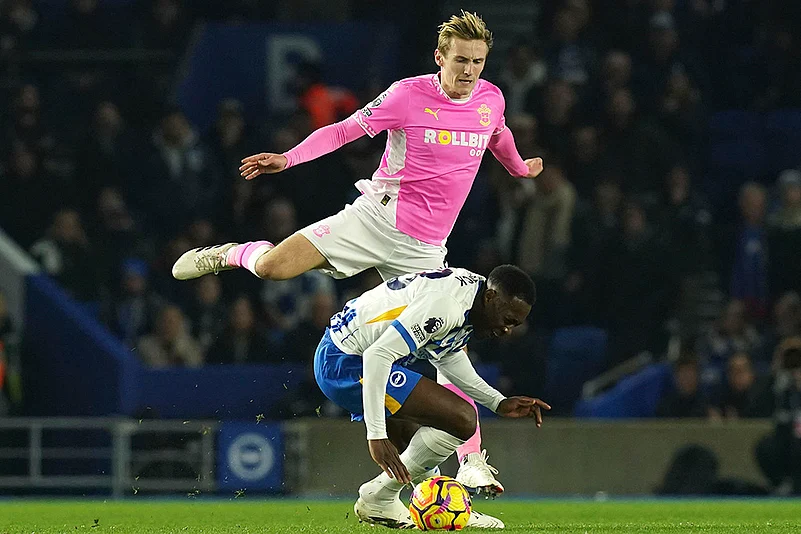 English Premier League soccer Brighton and Hove Vs Southampton football gallery_Flynn Downes