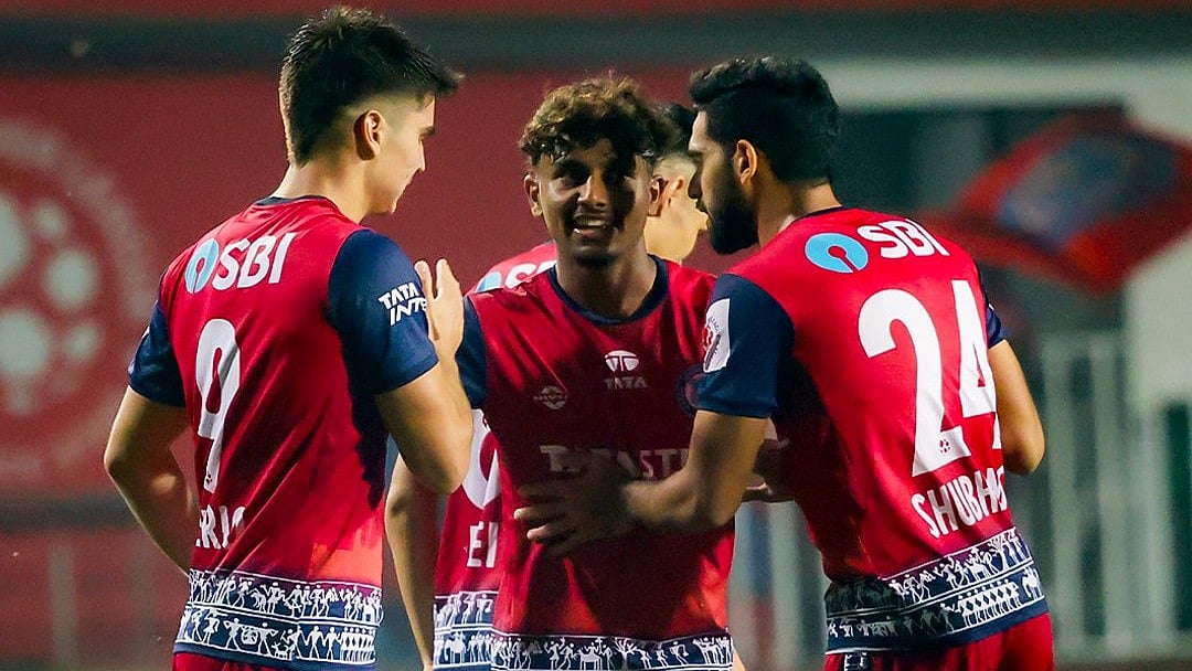 Jamshedpur FC celebrate 3-1 win over Mohammedan Sporting in ISL 2024-25 matchweek 10 game.  - X | Indian Super League