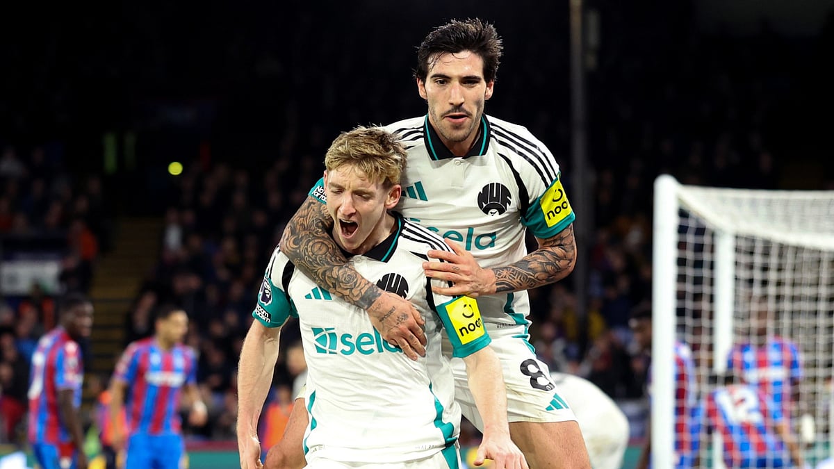 Anthony Gordon celebrates Newcastle's goal at Selhurst Park