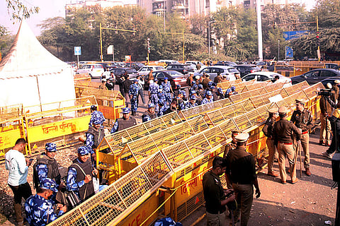 Farmers' march: Security at Delhi-Noida border