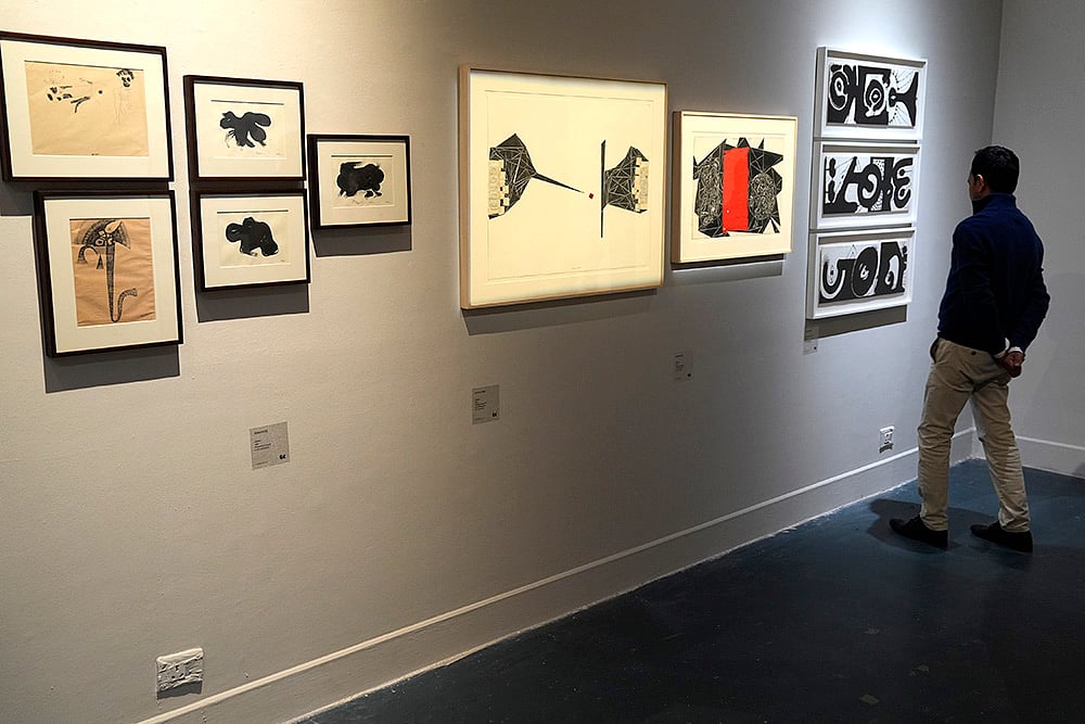 Gayatri Sinhas Memory Fields Exhibition: Artworks by Jeram Patel 