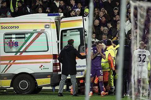 Serie A soccer: An ambulance enters the field as Collapses on field