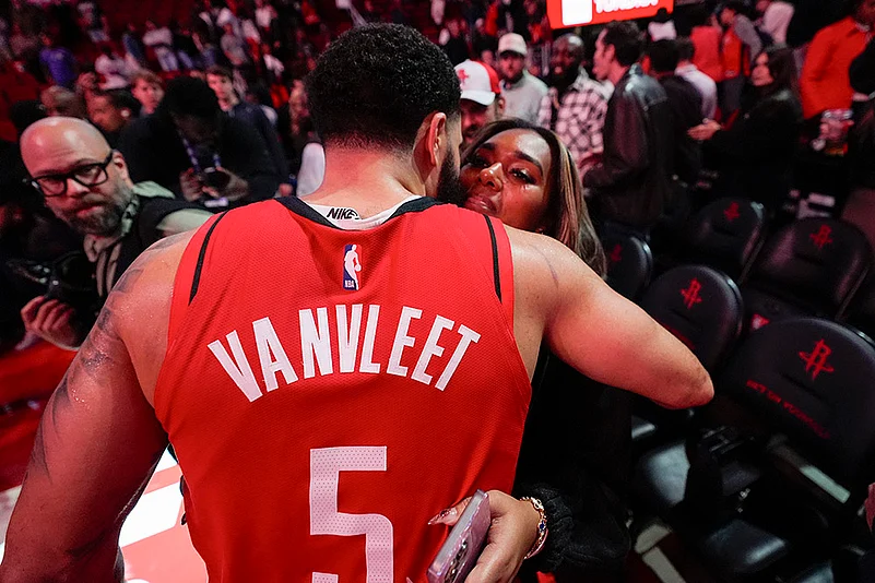 NBA Houston Rockets vs Oklahoma City Thunder Basketball photo gallery: Fred VanVleet