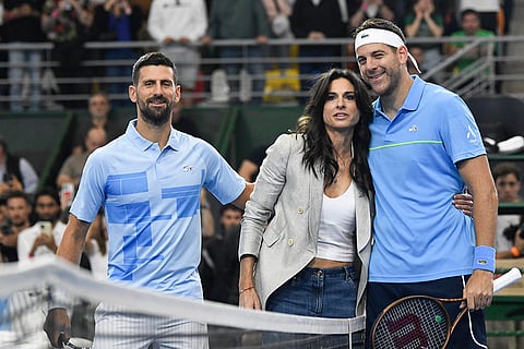 Juan Martin Del Porto Retires: Gabriela Sabatini, center, poses with Argentina's Juan Martin Del Potro