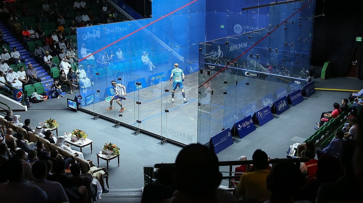 X | QatarAirways : Squash Court