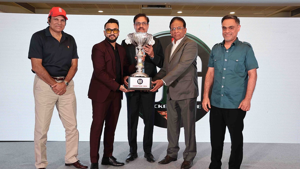Special Arrangement : Big Cricket League Trophy