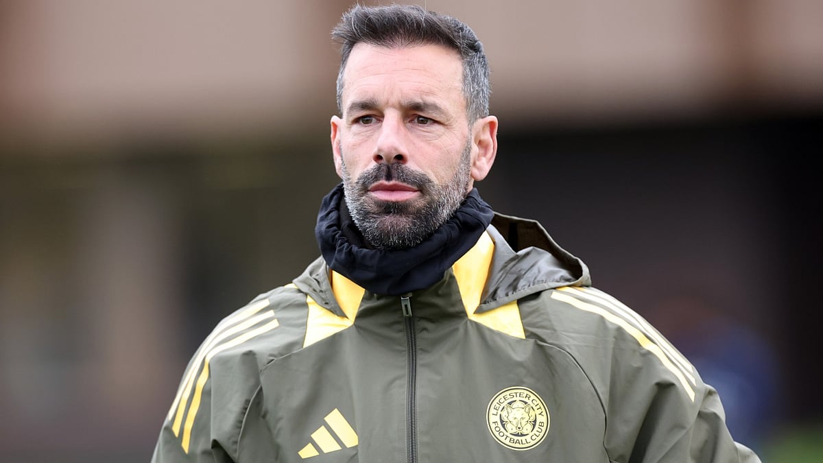Leicester City manager Ruud van Nistelrooy