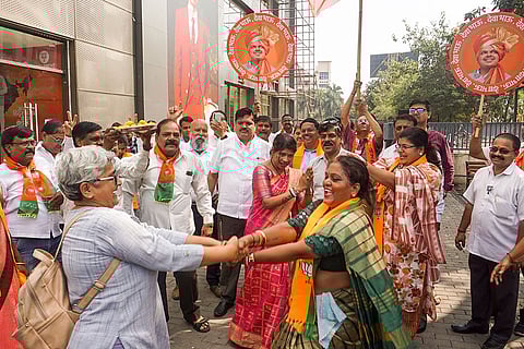 Fadnavis supporters celebrate