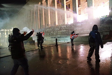 Pro-EU protests in Georgia: Police shoot demonstrators with water cannons.