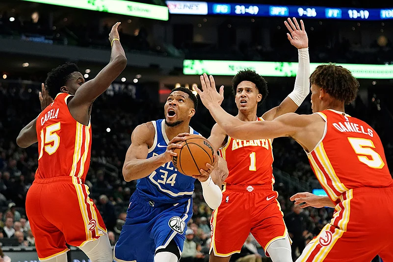 NBA Basketball: Milwaukee Bucks vs Atlanta Hawks