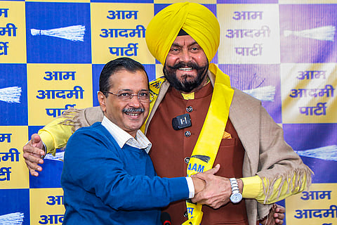 Social worker Jitender Singh Shunty joins AAP