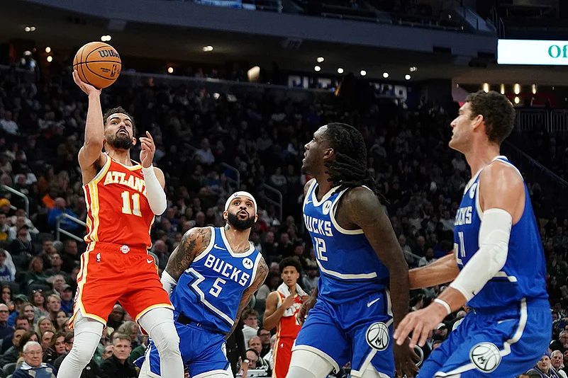NBA Basketball: Atlanta Hawks vs Milwaukee Bucks