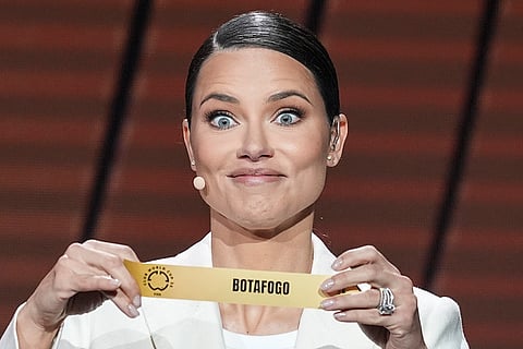 FIFA Club World Cup Draw: Adriana Lima displays Botafogo