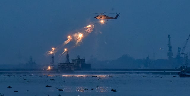Centre Approved 2 Nuclear Attack Submarines, 26 Naval Rafale Jets: Navy Chief