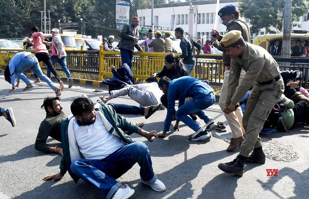 Police Disperse Protesting BPSC Aspirants With Mild Force In Patna