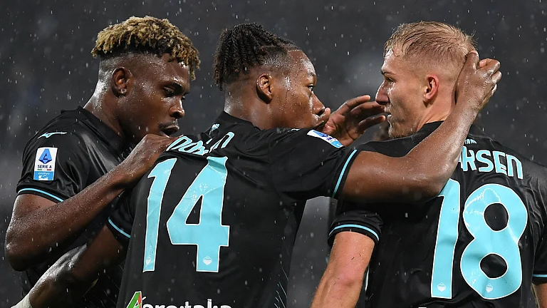 Lazio celebrate Isaksen's winner - null