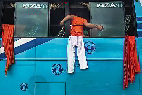 The Street Life: Snapshots from the Serendipity
photo series