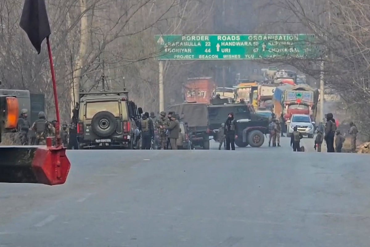 Suspicious bag found in J&K's Baramulla district