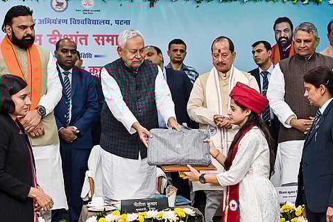 Nitish at Bihar Engineering University convocation