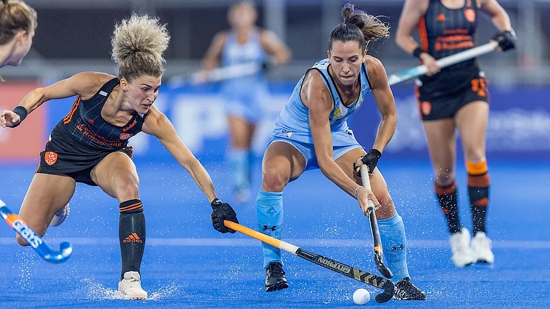 Argentina in action at the Womens FIH Pro League.