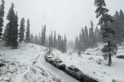 Weather: Snowfall in Gulmarg