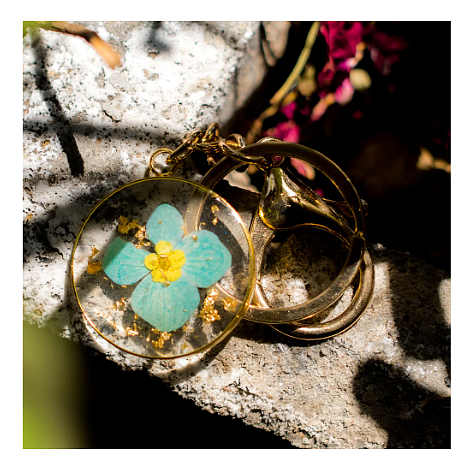 Frizzy dazzle keychain
