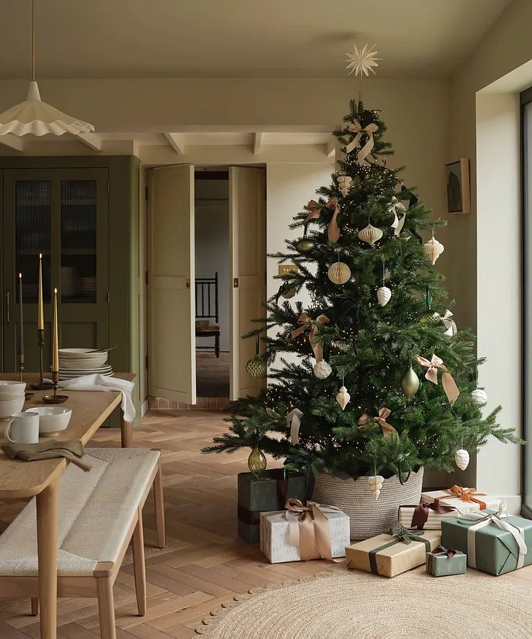 Elegant Christmas Decor Tips To Elevate Your Festive Spirit