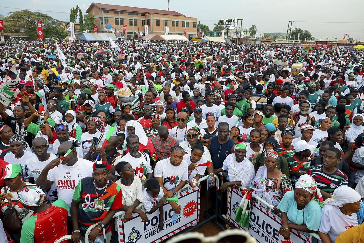 AP : Supporters of Ghana's former president John Dramani Mahama |