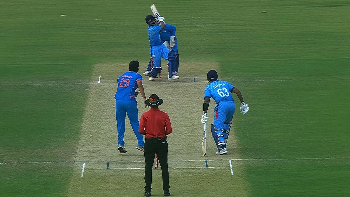 X | BCCI Domestic  :  Mumbai Vs Vidarbha SMAT 2024-25 quarterfinals match. 