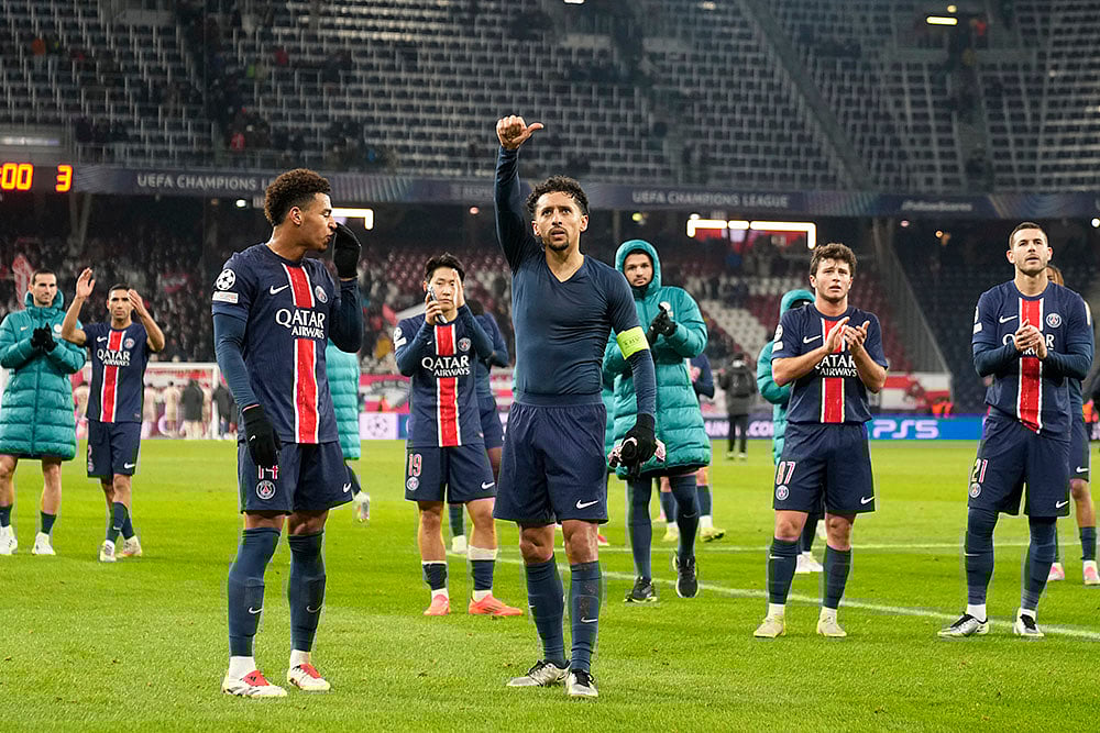 | Photo: AP/Matthias Schrader : Champions League 2024-25: PSG Players celebrate their 3-0 victory over FC Salzburg