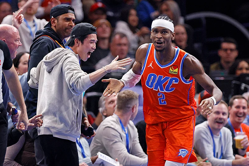 NBA cup quarterfinals Oklahoma City Thunder Vs Dallas Mavericks basketball: Shai Gilgeous-Alexander